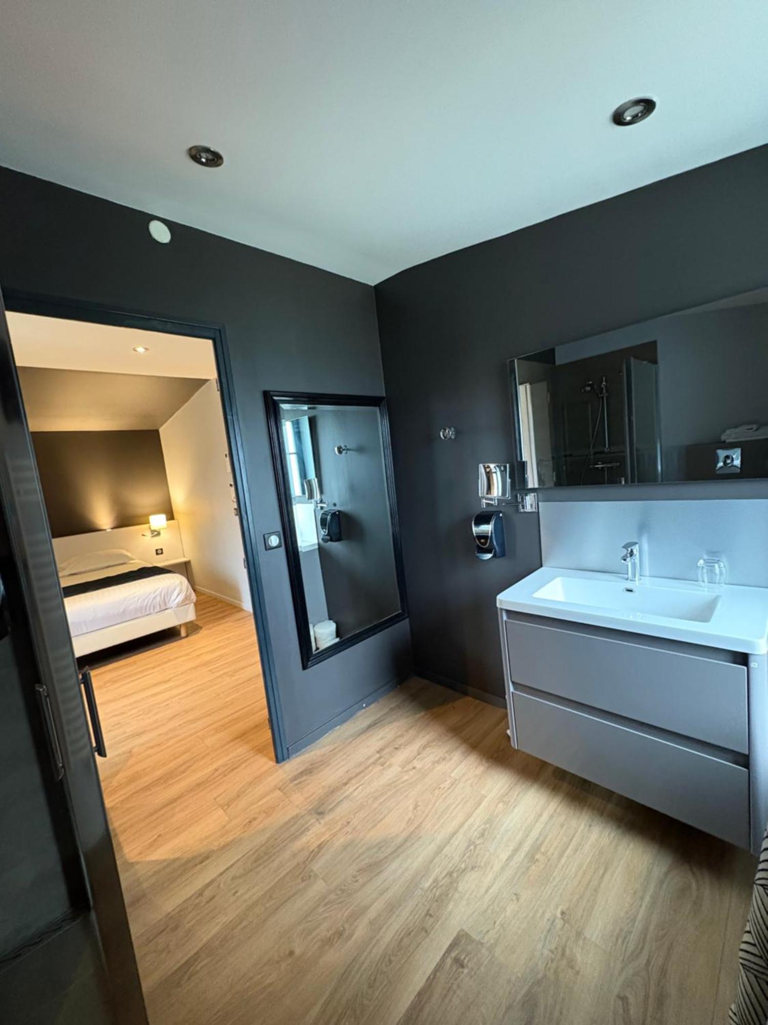 ז'ואנוויל Hotel La Vinaigrerie Logis מראה חיצוני תמונה