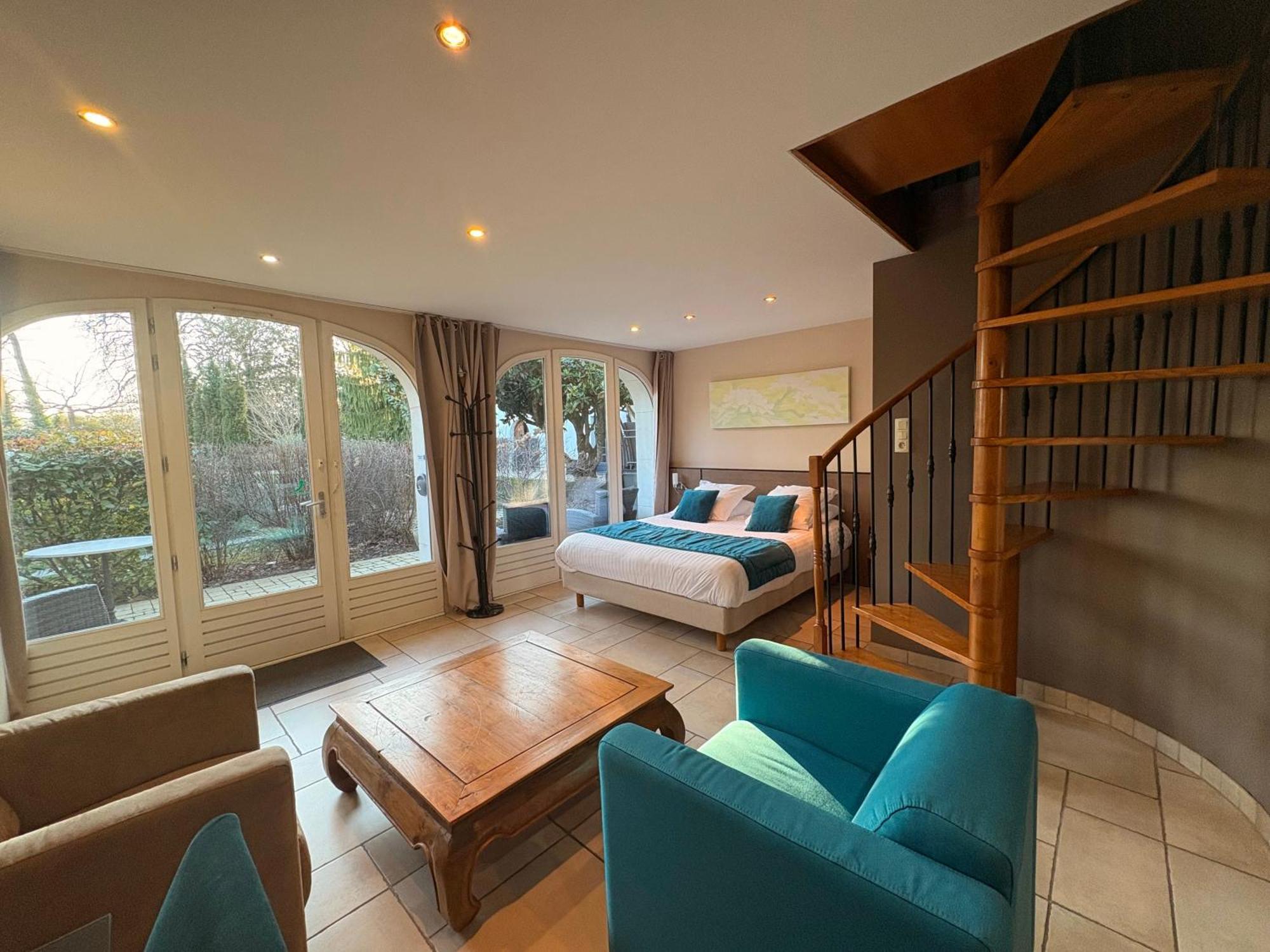 ז'ואנוויל Hotel La Vinaigrerie Logis מראה חיצוני תמונה