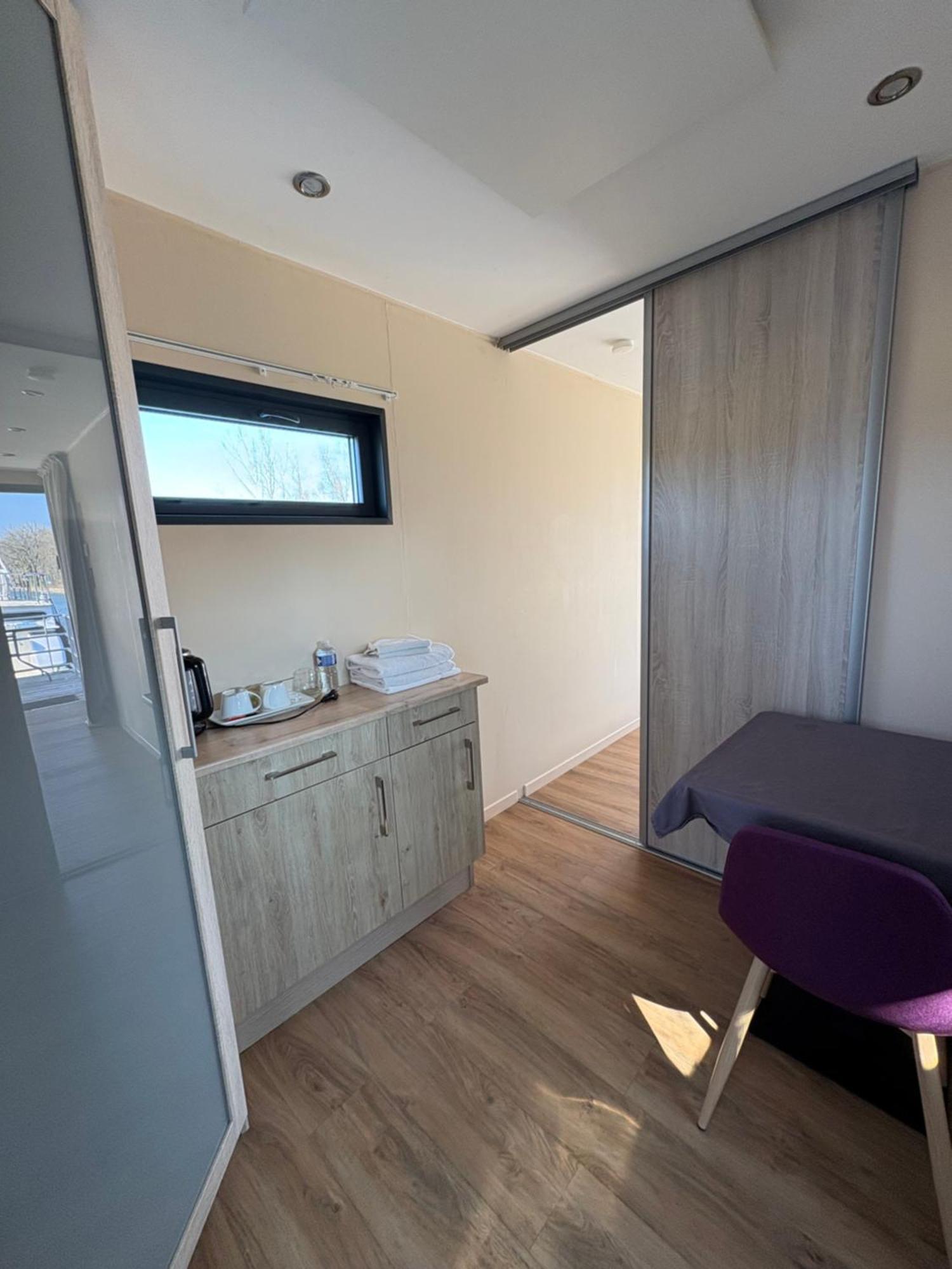 ז'ואנוויל Hotel La Vinaigrerie Logis מראה חיצוני תמונה